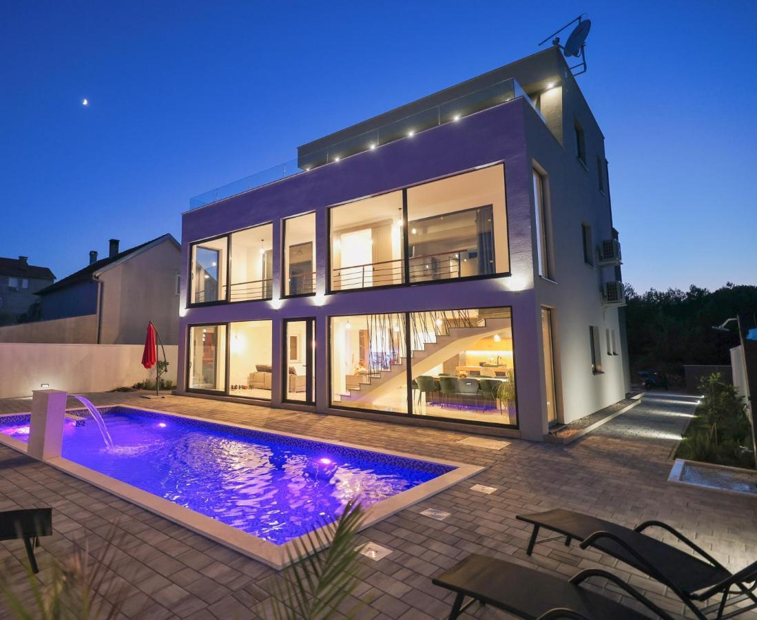 Rhapsody In Green - Luxury Villa In Zadar Crno Εξωτερικό φωτογραφία