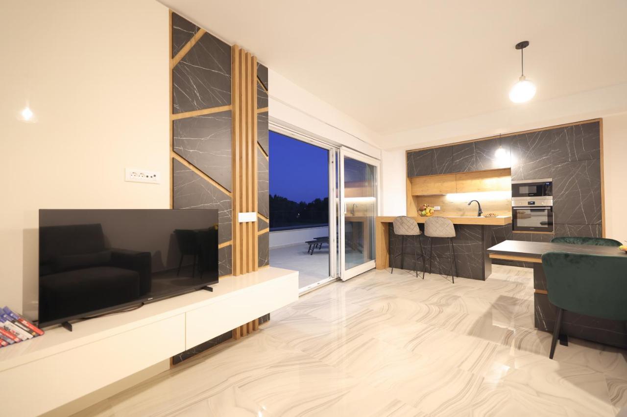 Rhapsody In Green - Luxury Villa In Zadar Crno Εξωτερικό φωτογραφία