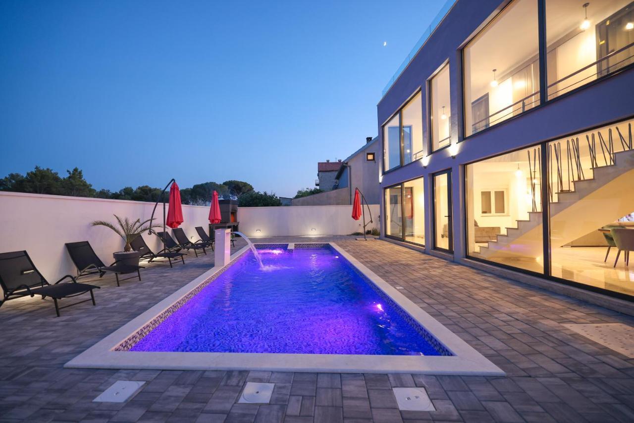 Rhapsody In Green - Luxury Villa In Zadar Crno Εξωτερικό φωτογραφία