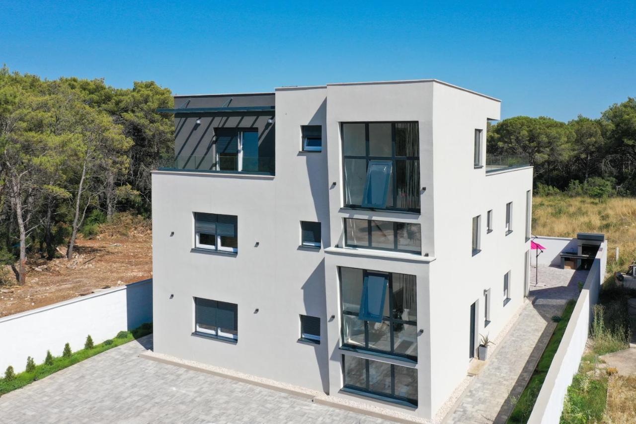 Rhapsody In Green - Luxury Villa In Zadar Crno Εξωτερικό φωτογραφία